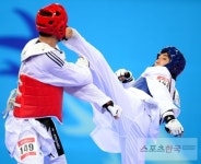 [AG 태권도] 조철호, 남자 87kg이상급 금메달… 韓 태권도 3번째 금메달