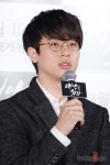 태양을 쏴라 박정민, 안경 하나로 패션 완성