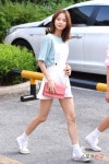 CLC 최유진, 뼈대부터 남다른 천상 연예인 (뮤직뱅크 출근길)