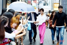 클리오명동충무로1호클럽 | 황정음 등장에 명동이 들썩
