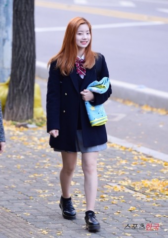 '수험생' 트와이스 다현, 떨리는 발걸음