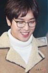  씨엔블루 정용화, 안경 하나로 확 달라진 분위기 