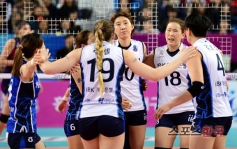 IBK기업은행, 챔피언결정전 2차전서 흥국생명 꺾어…1승1패