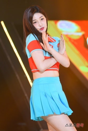 율희, 성숙미 짙어지는 라붐 막내