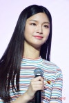 엘리스 벨라, 깨끗한 분위기 미녀