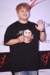  허각, 확 달라진 금빛 헤어스타일 
