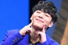  온앤오프 이션, 애교 가득~ 