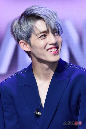 세븐틴 에스쿱스, 여심 훔치는 미소