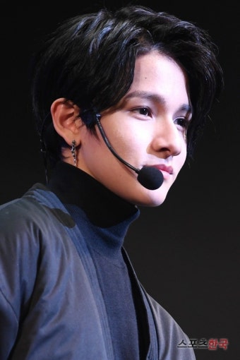 사무엘, 조각 같은 옆모습