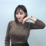  나르샤, 숨길 수 없는 볼륨 몸매 고혹美 발산 