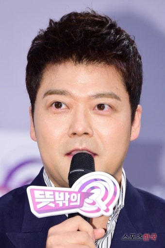 전현무 '깔끔하게 면도 했어요'
