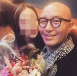  홍석천, 입양한 큰 딸과 '다정샷'…