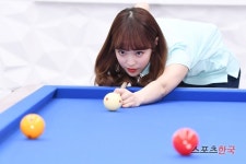  [포토] 에이프릴 레이첼, 눈빛은 프로! 