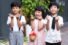  김승한·권예은·정지훈 아빠 미소 짓게 만드는 하트 