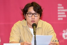  심사평 전하는 김교석 TV칼럼니스트 