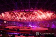  '뜨거웠던' 아시안게임 폐막식, 남북공동입장·K팝과 함께(종합) 