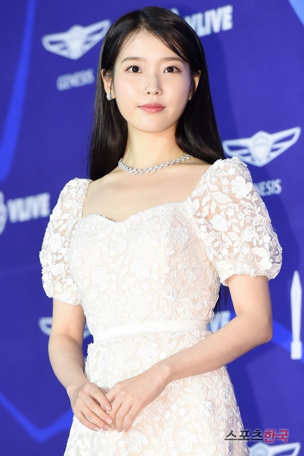 백상예술대상 후보들, 박보검과 변우석의 뜨거운 대결 예고