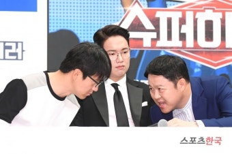 장성규 '난 누구 여긴 어디' (슈퍼히어러 제작발표회)