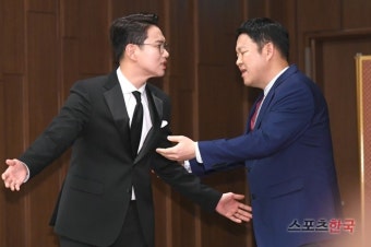 장성규·김구라, 양보하는 두 사람 (슈퍼히어러 제작발표회)