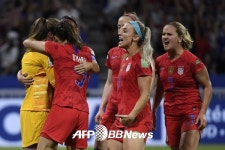  '피파랭킹 1위' 미국, 잉글랜드 꺾고 2019 여자월드컵 결승 선착 