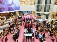 [르포] NC신구로점 오픈 첫 주말…활기 되찾은 상권