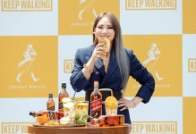 조니워커, CL과 글로벌 캠페인 ‘킵 워킹’ 전개
