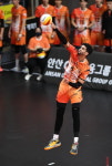 케이타에 판정승… ‘돌아온 왕’ 레오가 웃었다[안산에서]