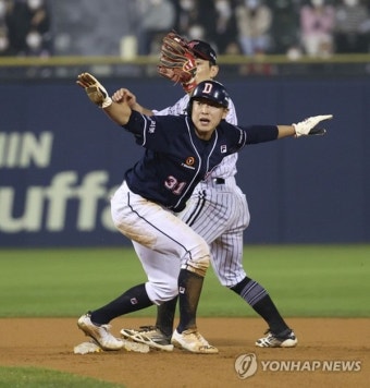 '허슬두!' 두산… 발야구로 LG 내야진 헝클었다[잠실에서]