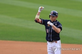 ‘정수빈-페르난데스 8타점 합작’두산, LG에 10-3 대승… PO 진출[잠실에서]