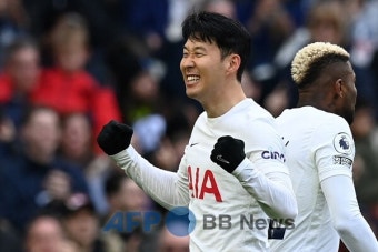 손흥민, 해트트릭 쐈다… 토트넘 4-0 리드(후반 26분)
