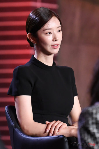 박명훈·이주빈·김성오, '종이의 집' 한국판 주역들