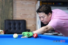 강동궁·조재호·서현민 64강 진출…스롱·김가영·이미래 LPBA 16강행