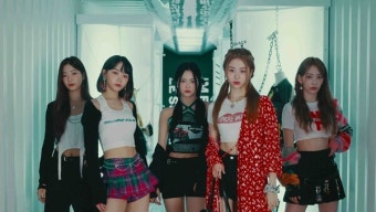 르세라핌, 미니 2집 트레일러 공개… 런웨이 뺨치는 세련미