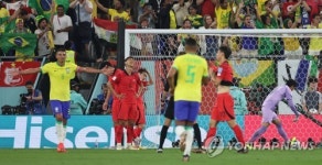 '전반 4실점' 한국, 백승호 골에도 브라질에 1-4 패… 16강 탈락[월드컵 라이브]