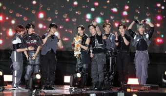 '골든디스크' BTS 대상‧세븐틴 3관왕‧트레저 베스트 그룹