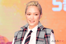 폼 클레멘티에프, 매력적인 미소