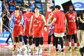 4강서도 '3승무패' SK, LG 85-84 꺾고 챔프전 선착[4강 PO 3차전]