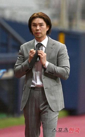 '박찬호 저격→빈볼 확정해설' 오재원, 신중한 언행 필요하다