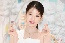 아이브 장원영, 뒤늦게 알려진 부상 투혼 뮤비 찍다 7바늘 꿰맸다