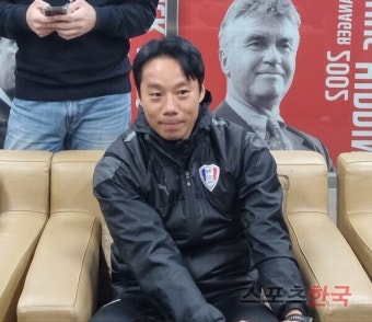 '강등 목전' 염기훈 수원삼성 감독대행 