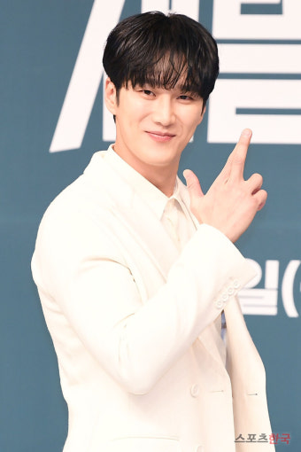 안보현 '재벌 형사'