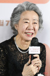 윤여정 초반 캐릭터 이름 윤여정, 나보고 하란 강요(도그데이즈)