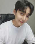 아이돌 유니크 멤버 성주, 아들 자냐 영상에 유부남설 확산…소속사 확인 중