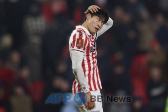 스토크 배준호, 유렵 진출 6개월만에 데뷔골… 팀은 3부 강등 위기
