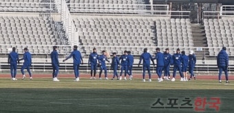'대표팀 임시감독' 황선홍 