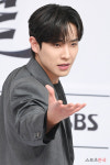 이준 포즈 장인