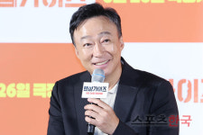 이성민, 기분 좋은 미소