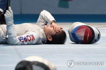 '일그러지는 펜싱 영웅' 남현희, '제명'에 다시 무뎌지는 은빛 칼날[초점]