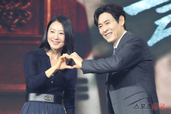 김희애·설경구, '돌풍' 기대해 주세요