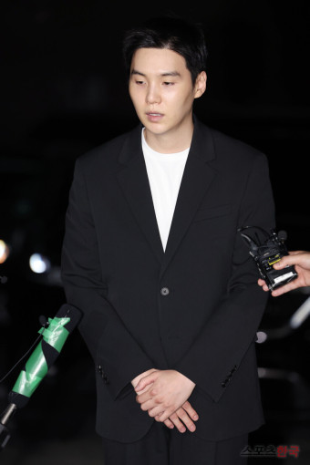 '음주운전 혐의' 방탄소년단 슈가, 수척해진 모습
